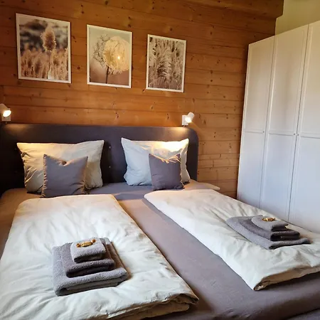 Helle Und Idyllische 2 Am Rande Von Berlin